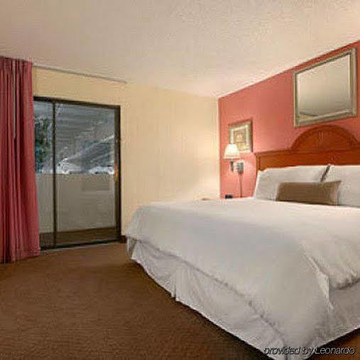 Plaza Hotel And Suites Pine Bluff Cameră foto